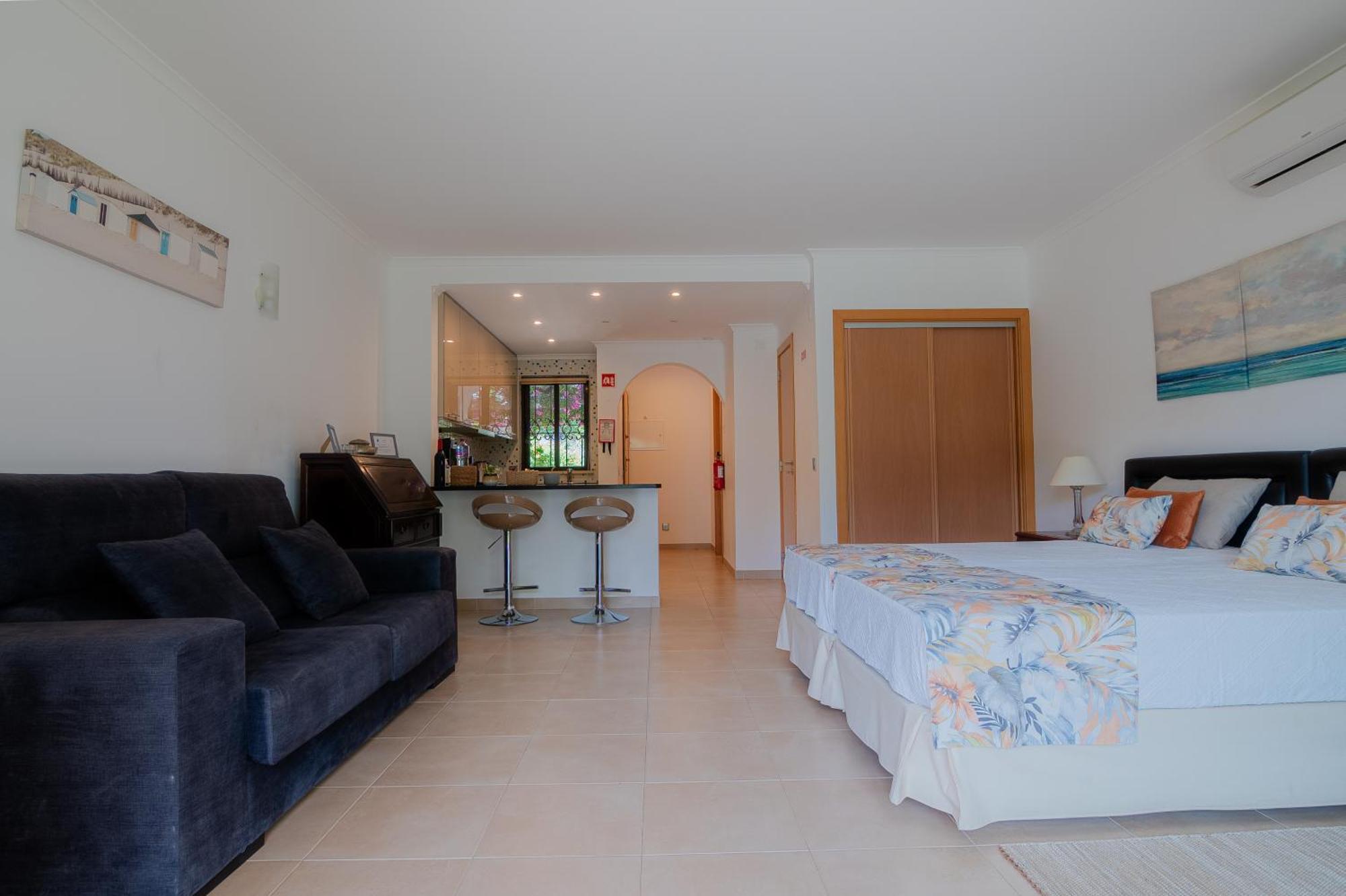 Coastal Retreat With Pool And Beach Access By Drago Rentals Албуфейра Екстериор снимка