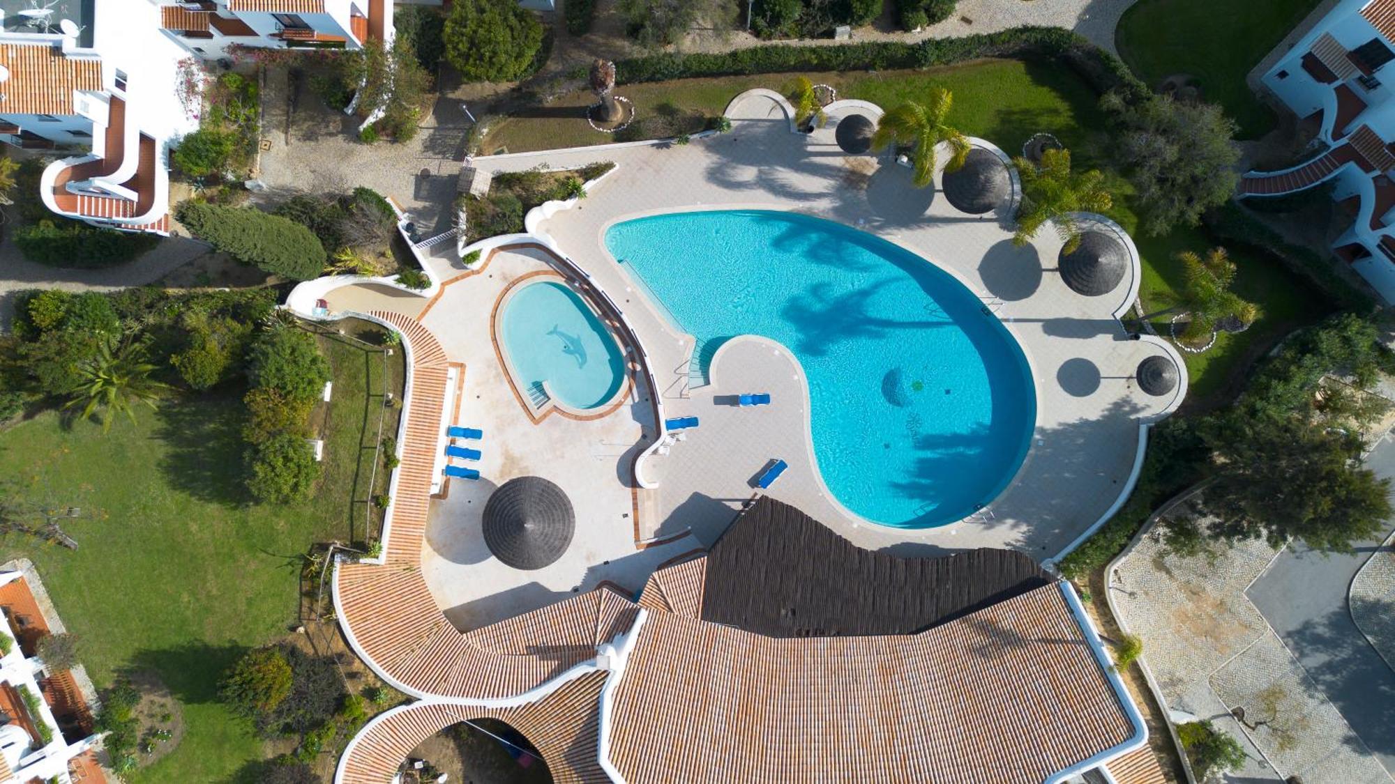 Coastal Retreat With Pool And Beach Access By Drago Rentals Албуфейра Екстериор снимка